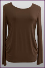 pregnancy basic scoop neck in cocoa
